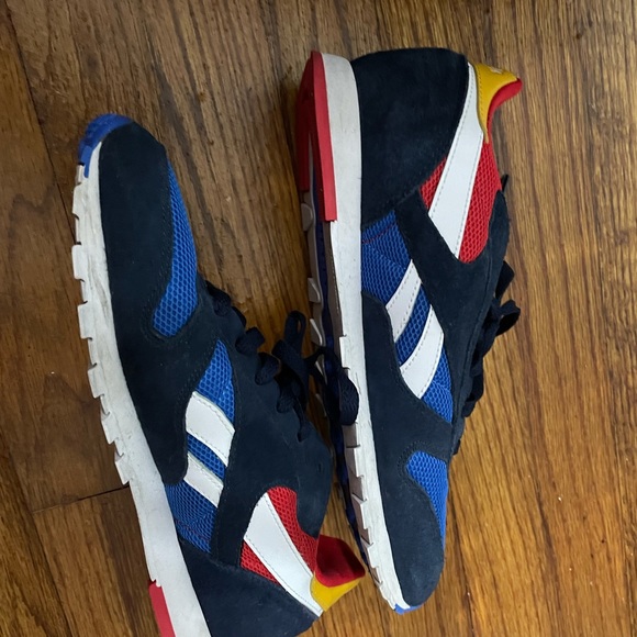 Red blue Reebok classic - Picture 2 of 3